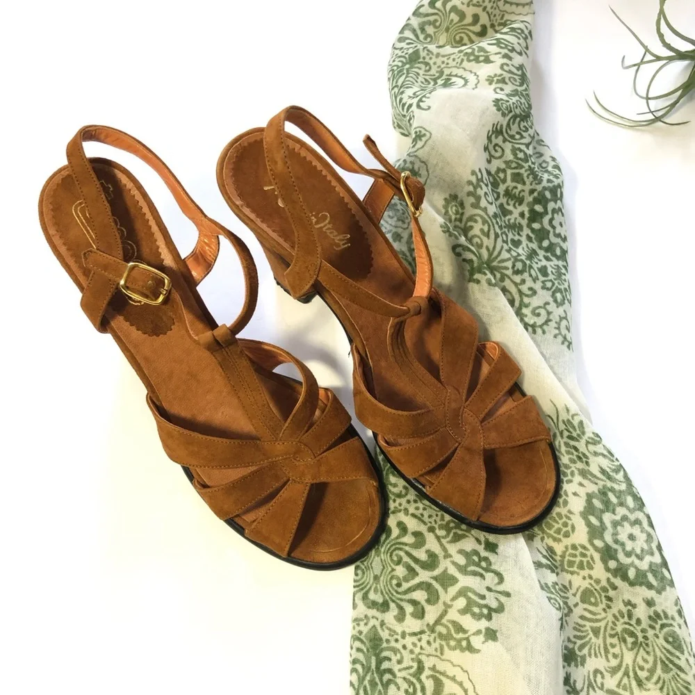Vtg Tempos Suede Leather Block Heel Strap Sandals